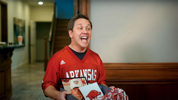 SEC Shorts kicks Arkansas out of Top 10 meeting.